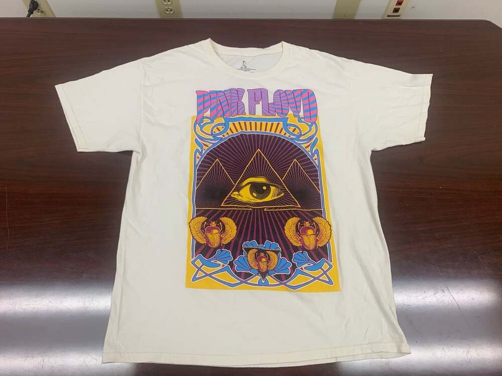 Pink Floyd Psychedelic All-Seeing Eye Pyramid Beetle Graphic T-Shirt Medium